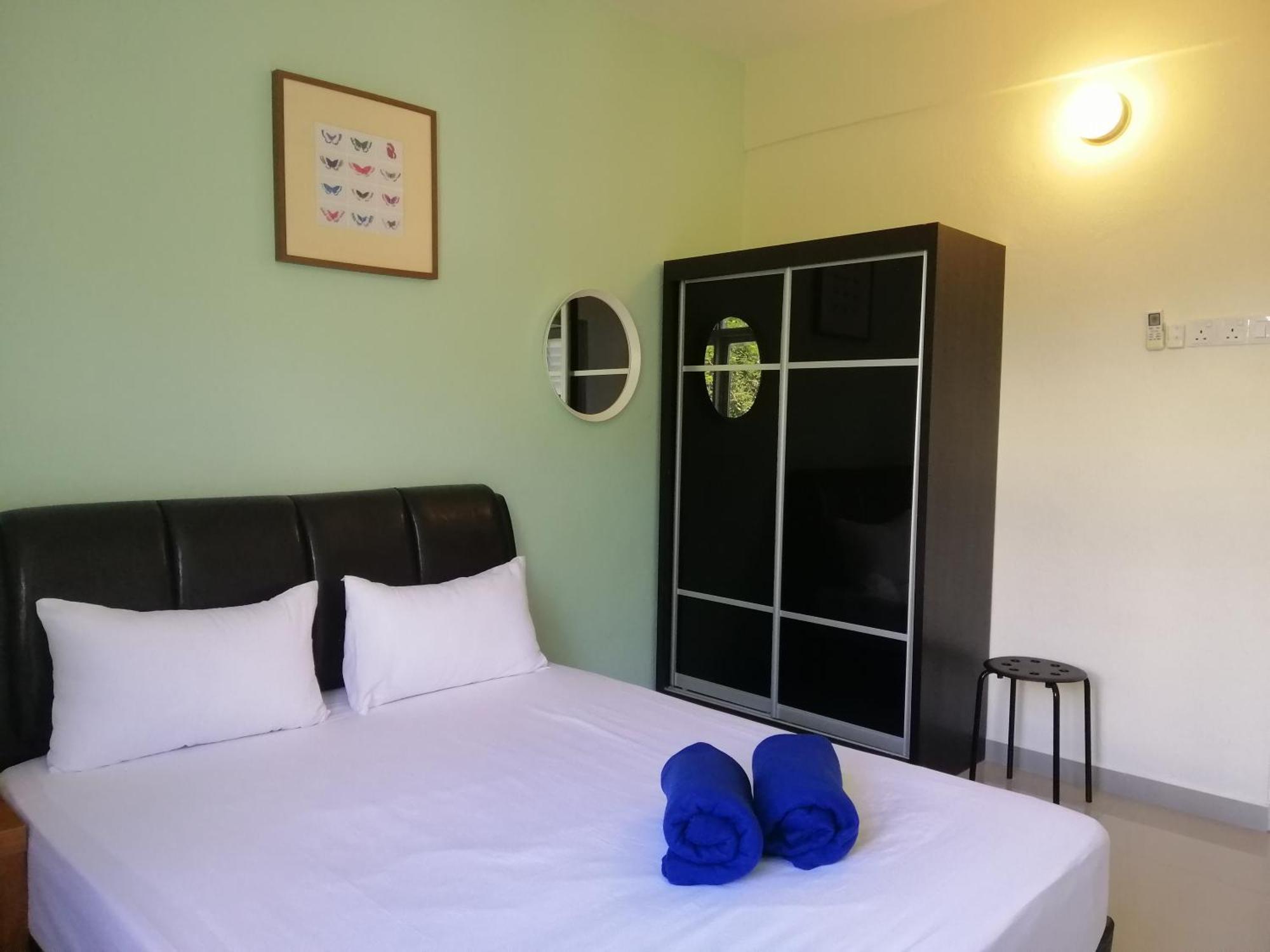 My Cozy Nest - Near Beach Batu Feringgi Phòng bức ảnh
