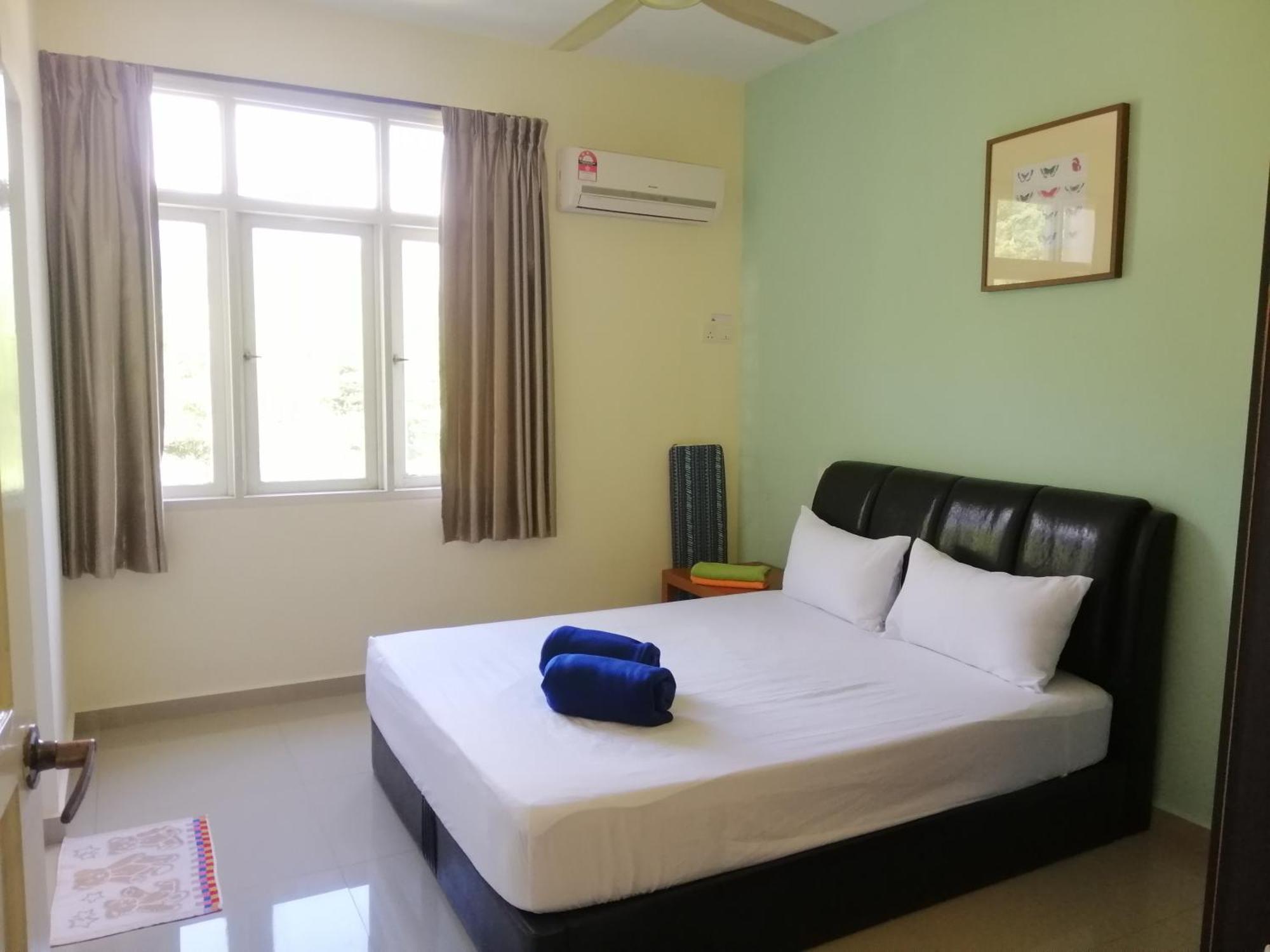 My Cozy Nest - Near Beach Batu Feringgi Phòng bức ảnh