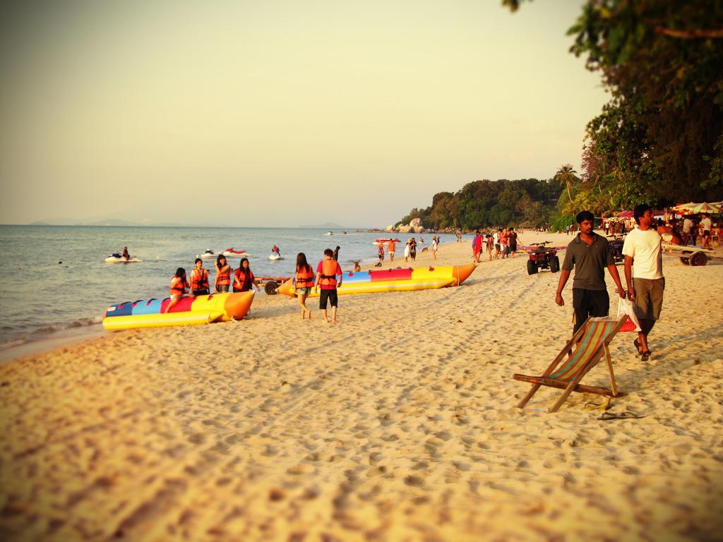 My Cozy Nest - Near Beach Batu Feringgi Ngoại thất bức ảnh